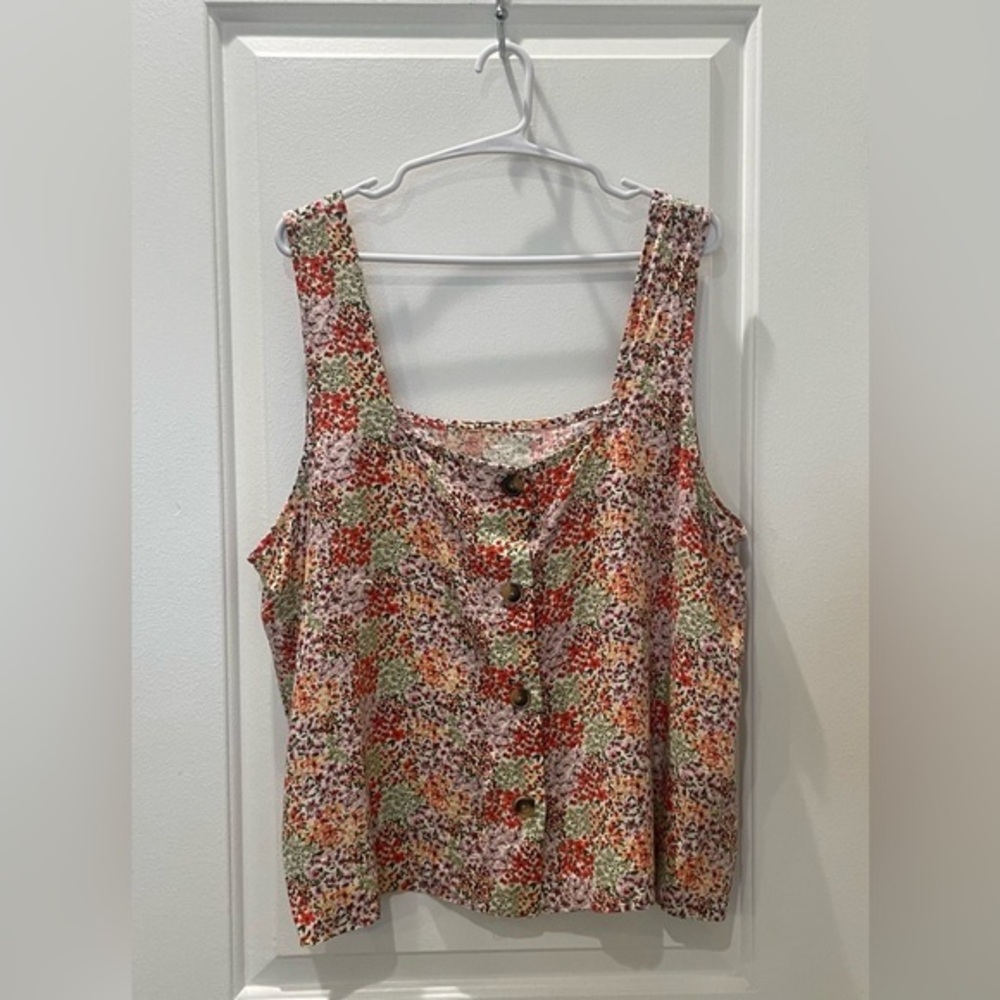 NEW…LC Lauren Conrad Floral Square-Neck Button Front Tank Top